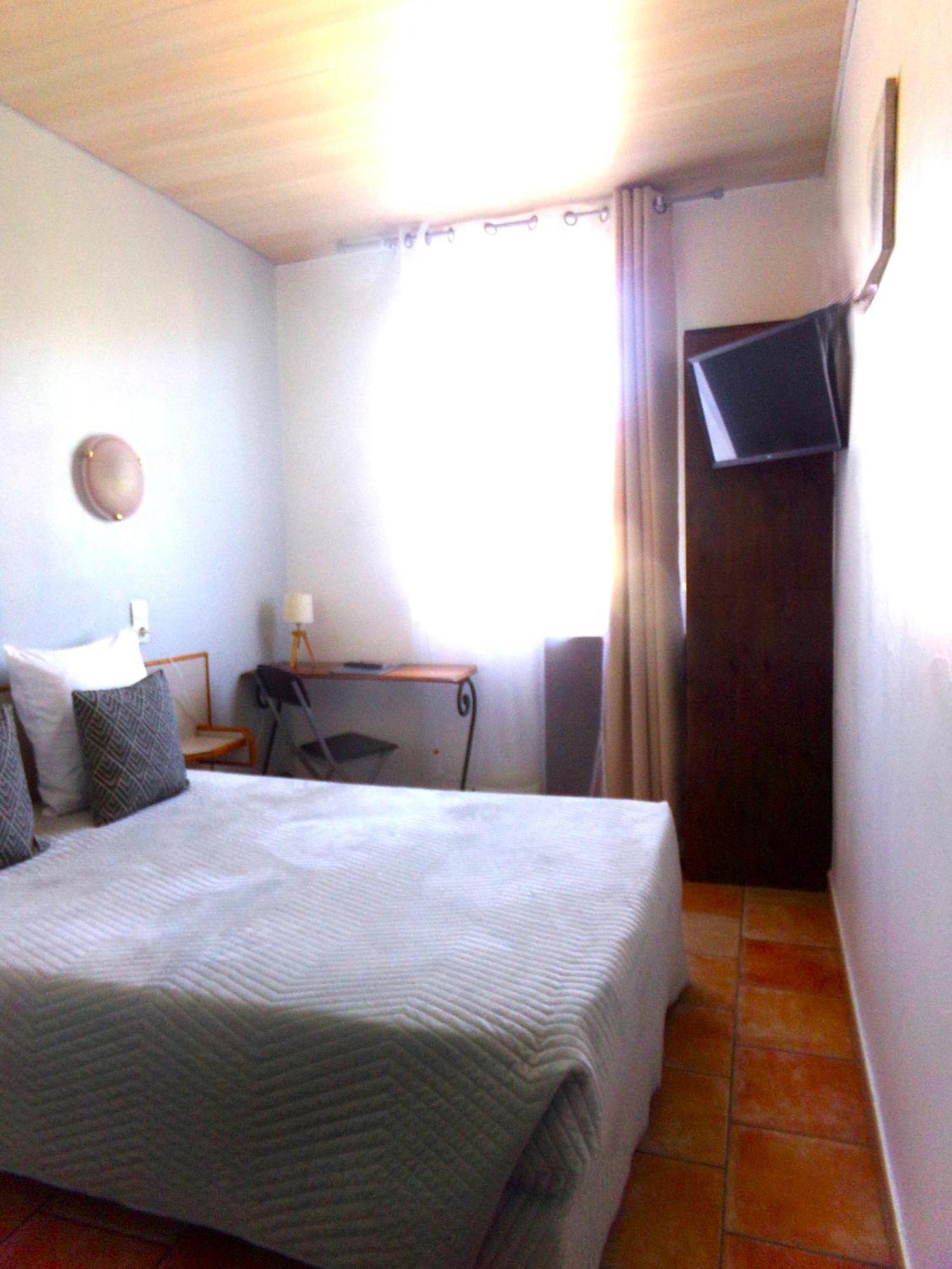 Hotel Du Lac Chateau-Arnoux-Saint-Auban Zewnętrze zdjęcie